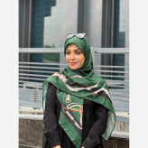 روسری طرح دیانا طوسی سیتو قواره بزرگ 140 سانتیمتر جنس نخ کاستوم لیز نیست