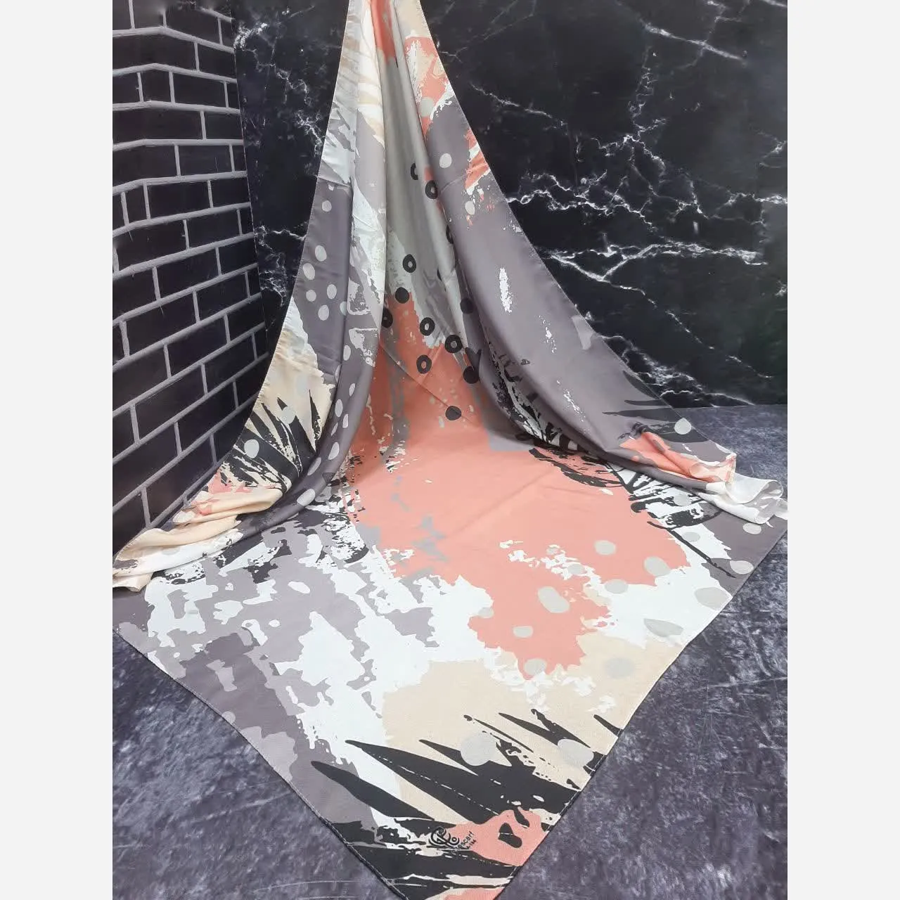 روسری نخ کاستوم طرح کژال قواره بزرگ 140x140 دور چرخ دوز