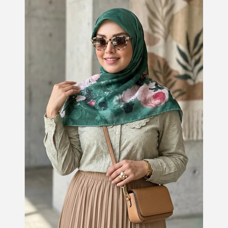 روسری نخ کاستوم طرح صبا قواره بزرگ 140x140 دور دوخت