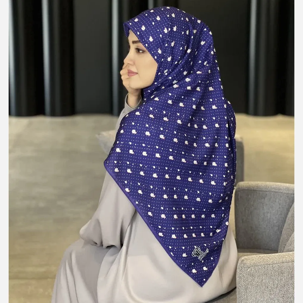 روسری نخ کاستوم طرح شکوفه بهاری خال خالی ریز قواره بزرگ 140x140