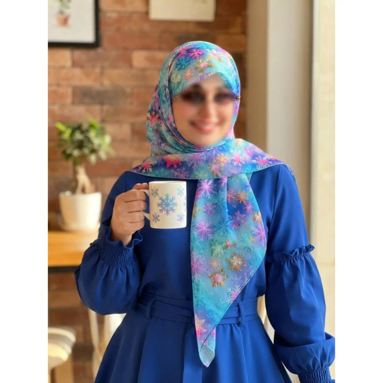 روسری نخی طرح بارلین قواره 140 زنانه آبی پاستیلی