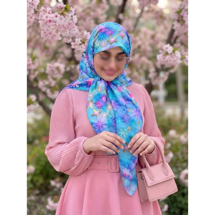 روسری نخی طرح بارلین قواره 140 زنانه آبی پاستیلی